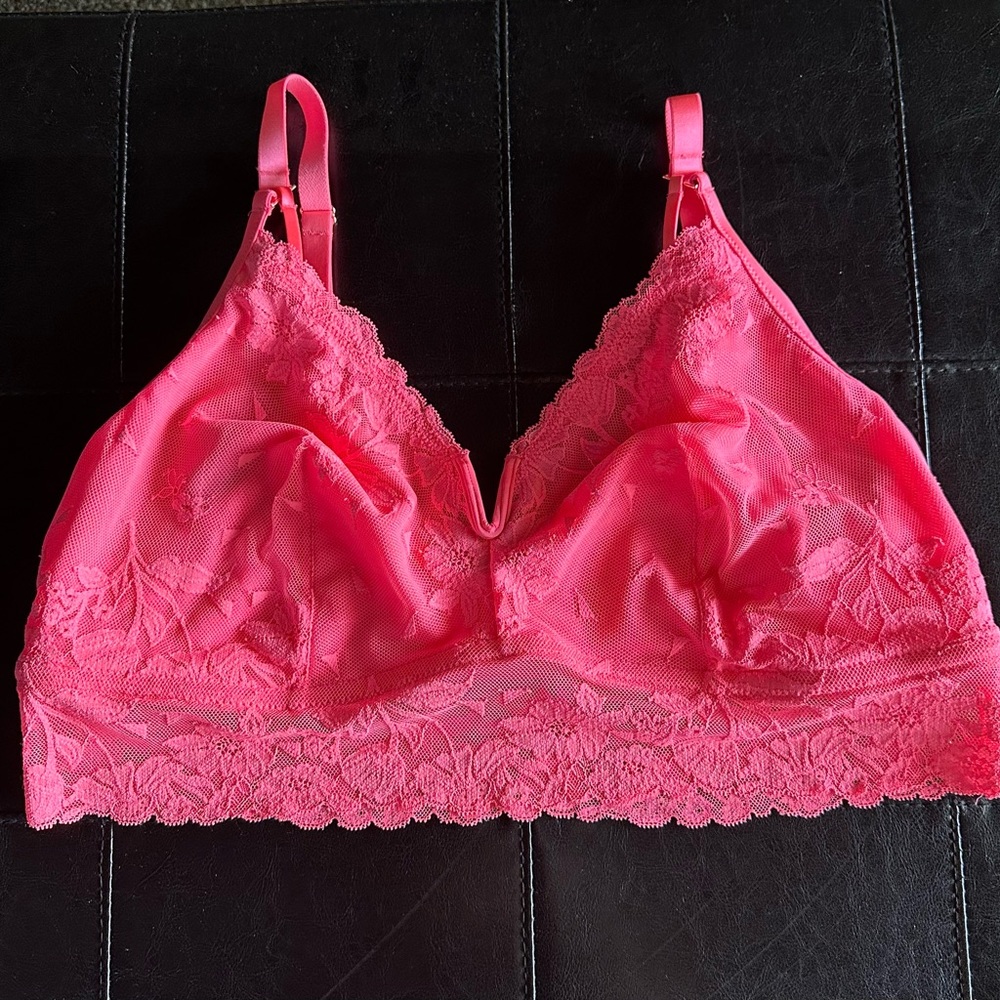 NWOT Aerie Wildflower Lace Triangle Bralette